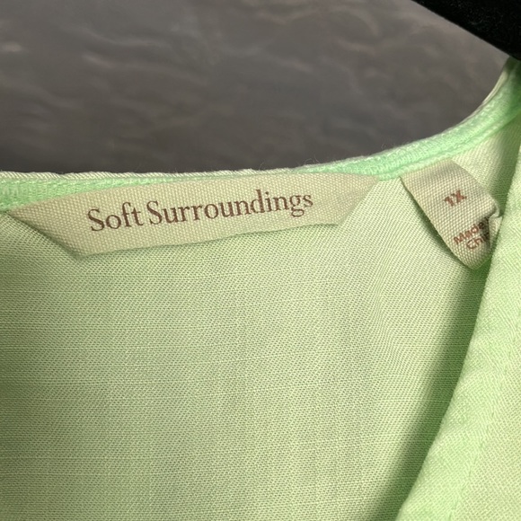 Pale Green, Two-Tone Plus-Size Blouse - Picture 8 of 8